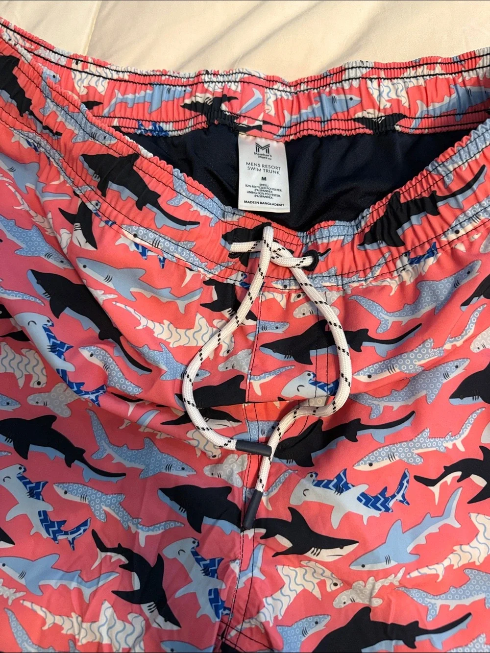 Men's Coral Shark-Print Swim Trunks men’s medium new